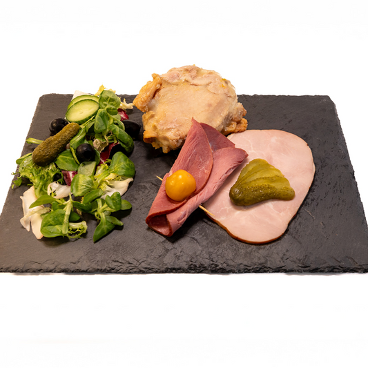 Viandes froides sur plat - la part